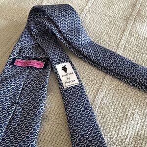 Vineyard Vines Navy Shark Design Tie